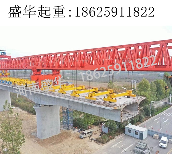 56米2600吨节段拼架桥机